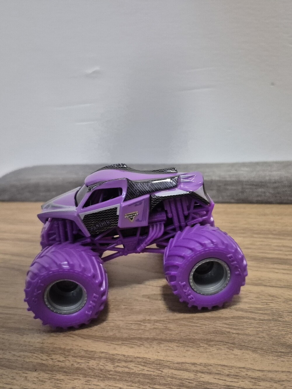 Black Panther MONSTER JAM Truck 2024 2 - Picture 3 of 3